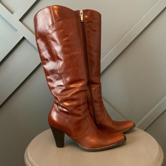Lasoki Knee High Leather Boot - Picture 1 of 9